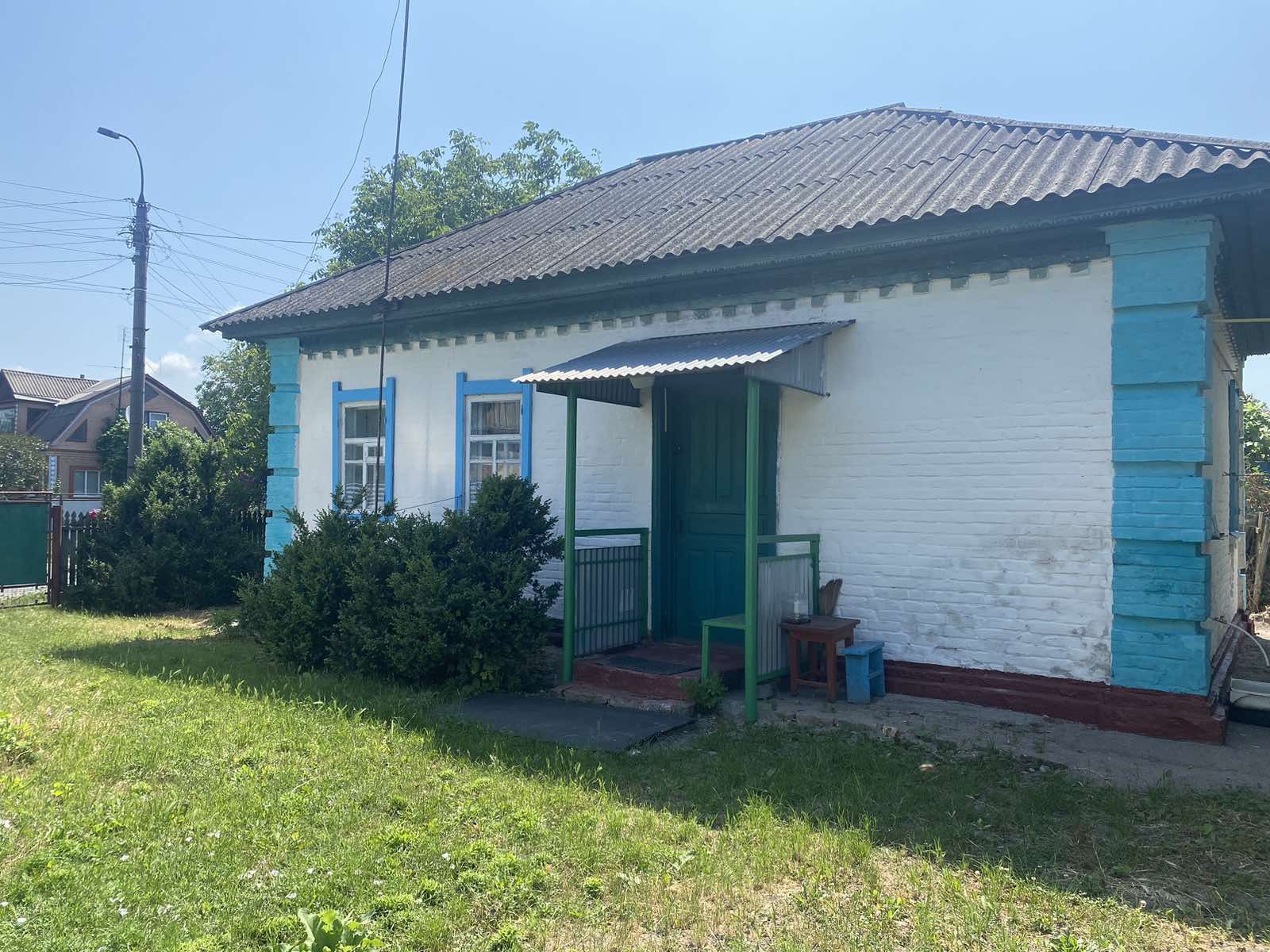 Продається будинок в смт Чорнобай