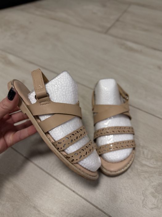 Босоніжки дитячі