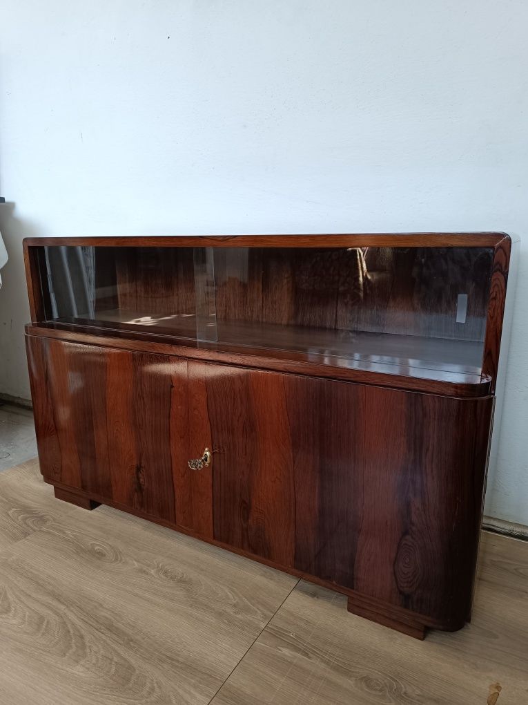 Wyjątkowa komódka Art Deco – orzechowy fornir, idealna jako barek lub
