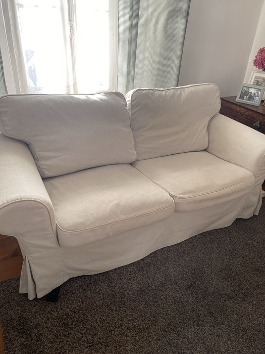Dois sofas Ikea em bom estado