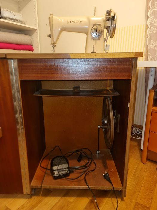 Maquina de costura singer