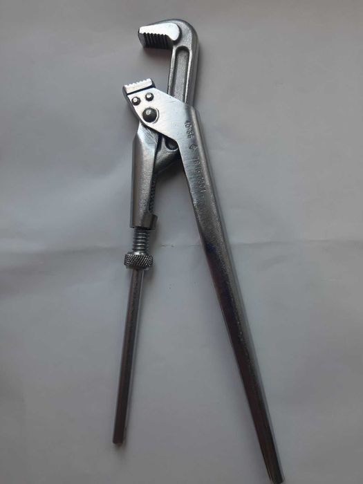 Ключ універсальний трубний розмірами від 10 до 36 мм