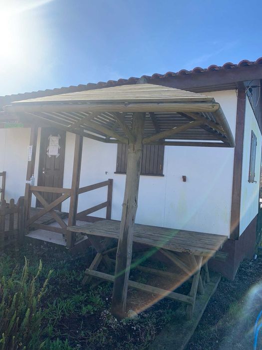Chapéus de sol em Pinho para jardim/praia