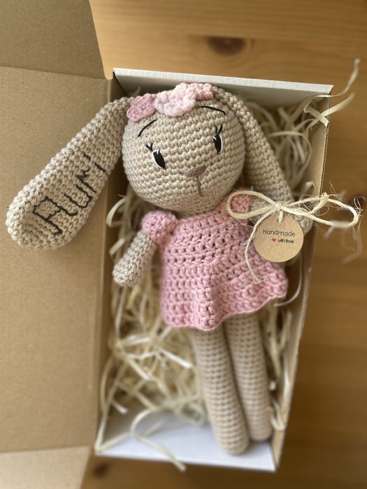 Maskotka zrobiona na szydełku rękodzieło handmade