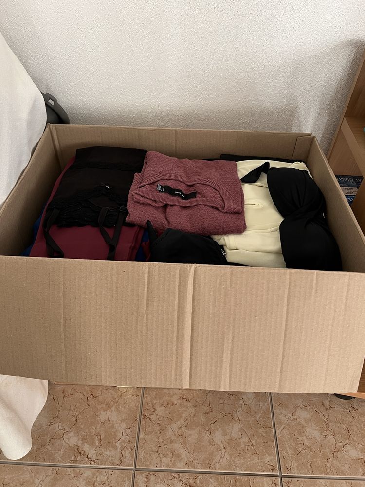 Saco de roupa alguma ainda por estrear