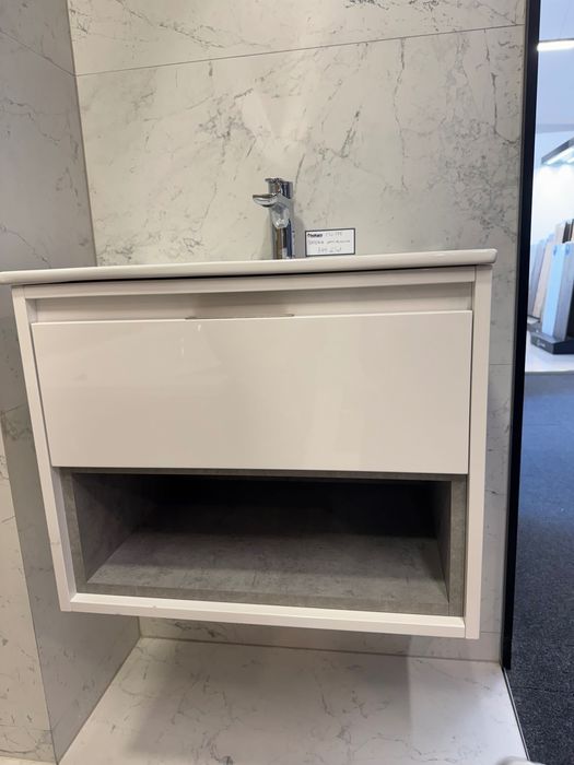 Szafka z umywalką Biały/Beton 61 cm
