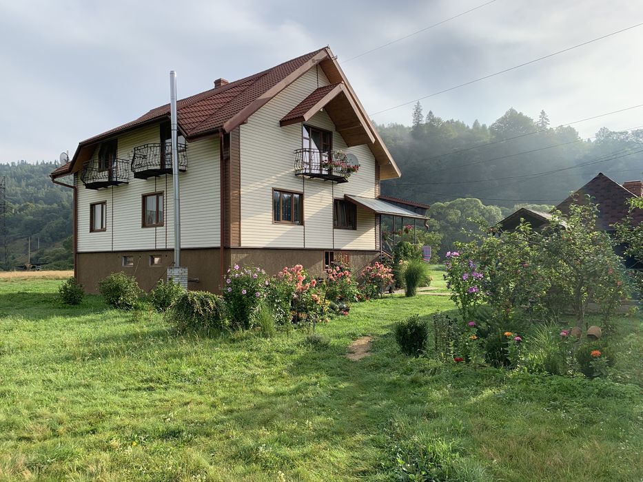 Будинок у Карпатах «Тиха долина Карпат»