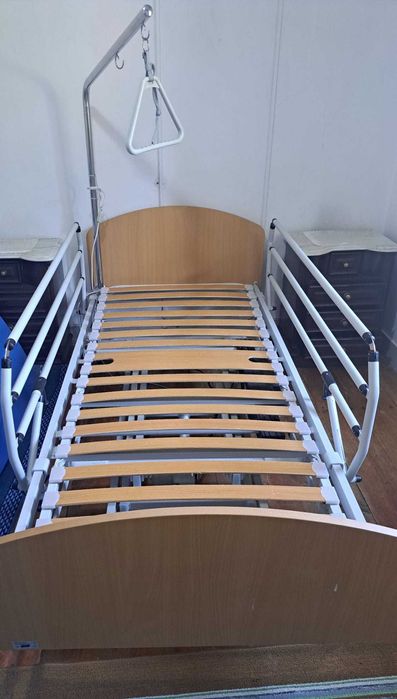 Cama Articulada Elétrica com Altura Variável+ colchão + acessórios