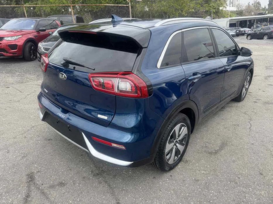 Kia Niro      2018