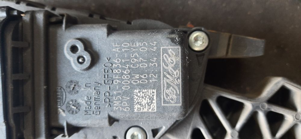 Potencjometr pedał gazu ford Focus c-max 1.6 tdci