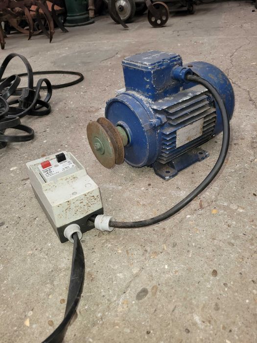 Motor trifasico IAT