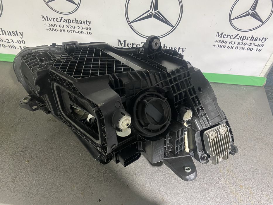 Mercedes w205 led high performance рестайлінг  фара ліва