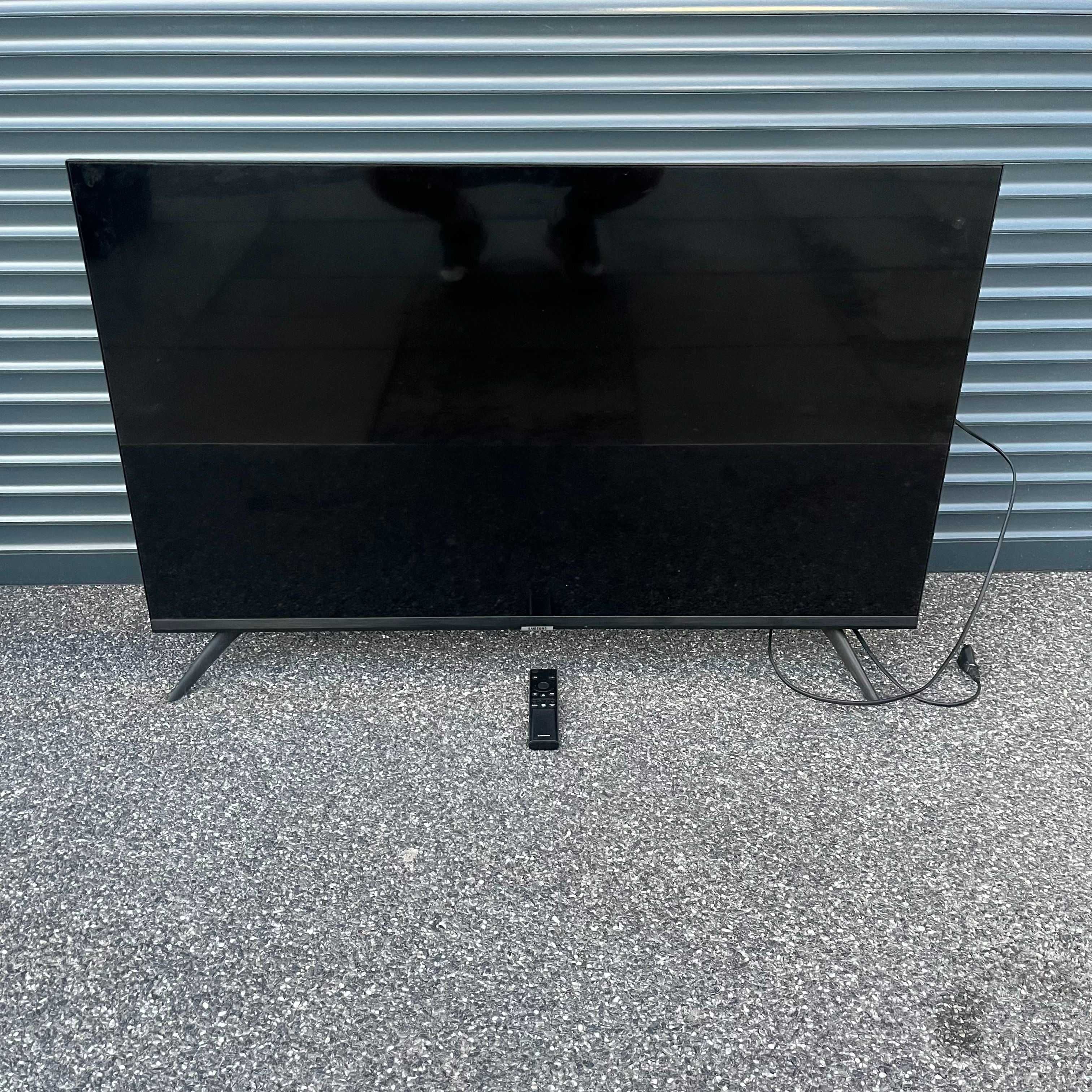 Telewizor Samsung  UE43AU7029U | Sprawny | LED | UHD | 43" | Pilot |
