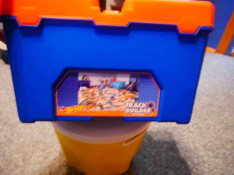 Zestaw torów i autek hot wheels