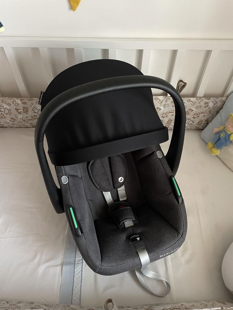 Carrinho de bebé Maxicosi Zelia S trio 3 em 1 completo