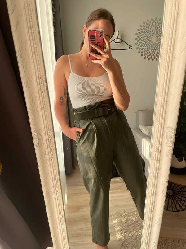 Spodnie Stradivarius khaki skórzane z paskiem r. 38