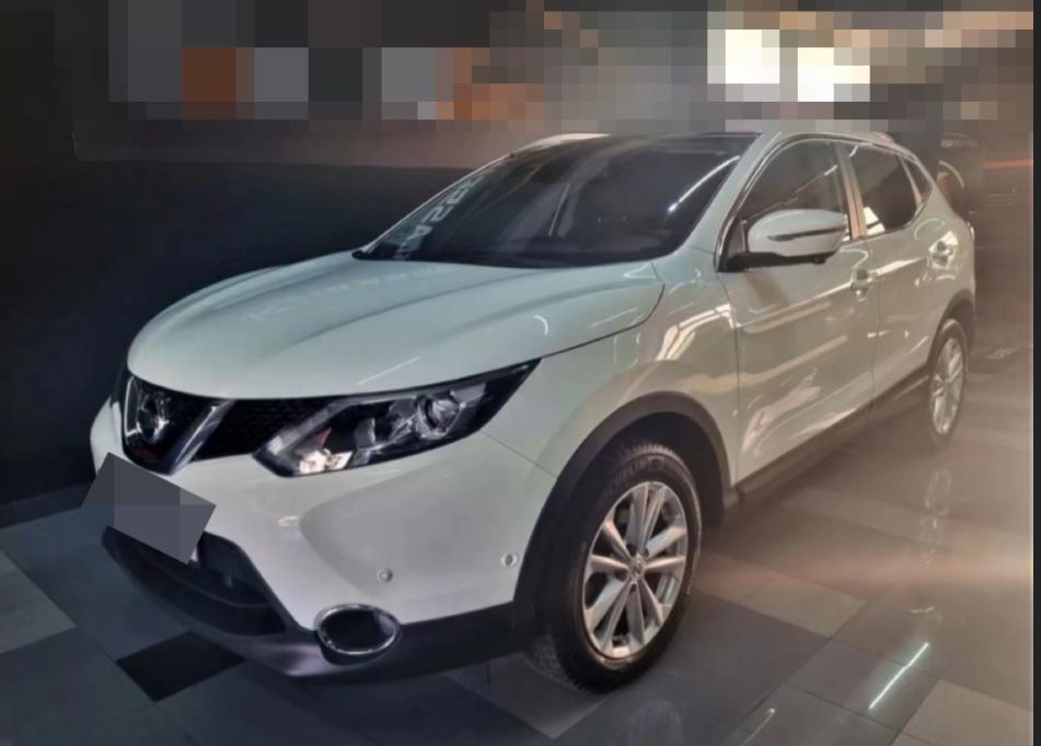 Nissan Qashqai poucos kms e teto panoramico