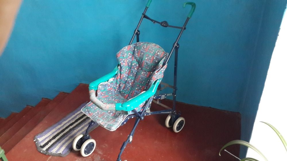 Коляска детская прогулочная компактная типа трость