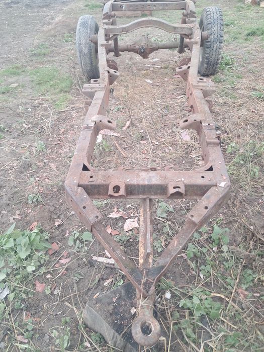 Рама під прицеп ..