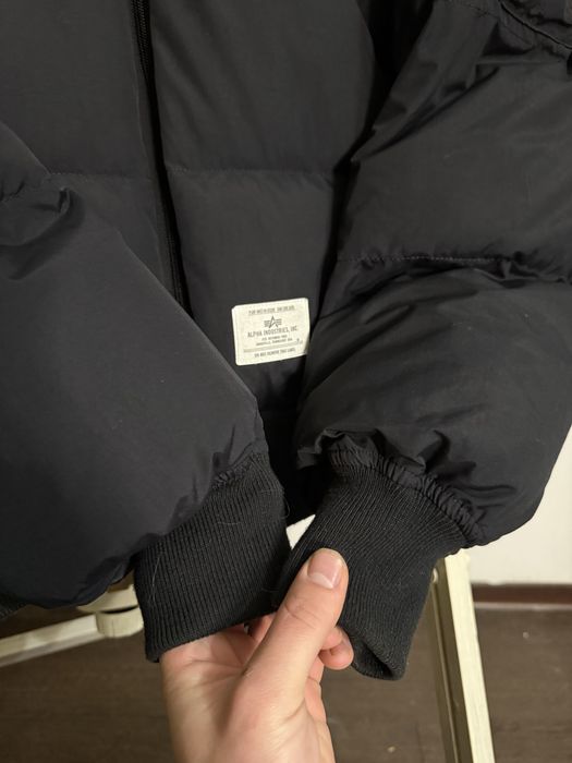 Пуховик бомбер Alpha Industries L
