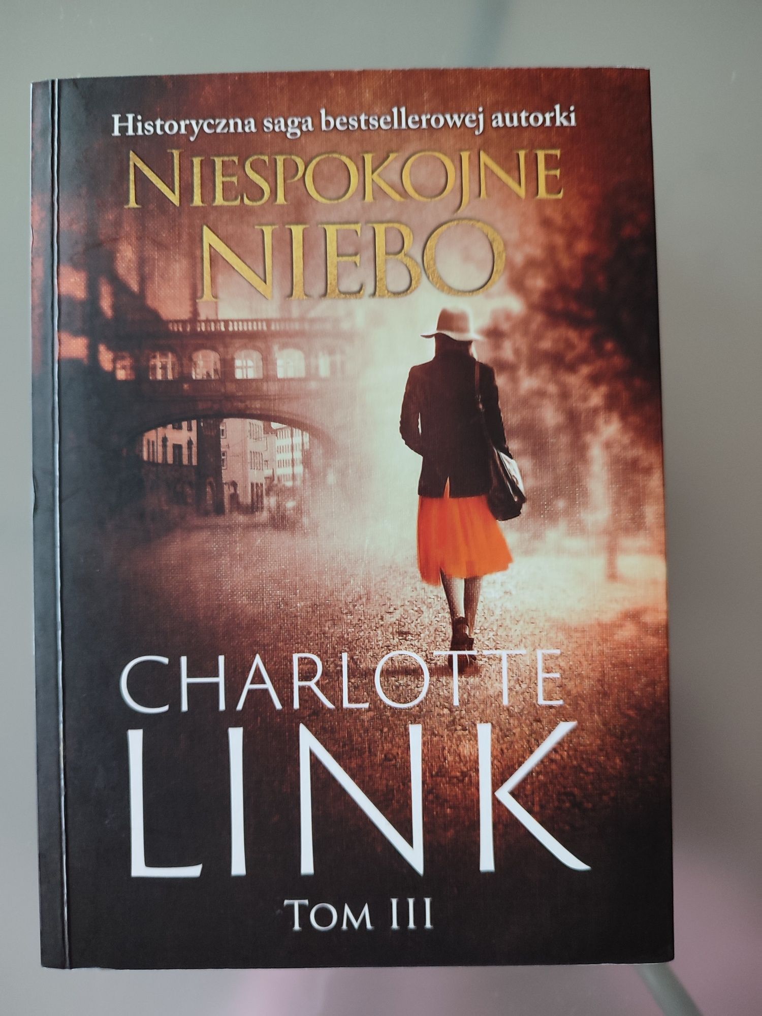 Niespokojne niebo - Charlotte Link