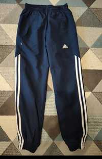 Spodnie sportowe dresowe dla chłopca Adidas 9-10lat