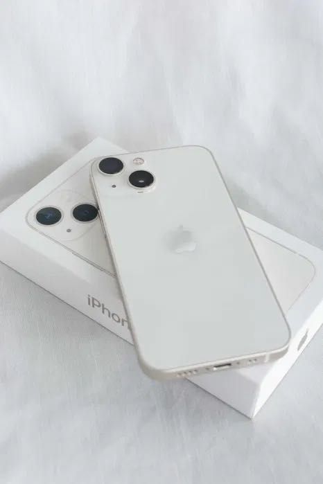 iPhone 13 mini / pełen komplet + szkło gratis / stan idealny