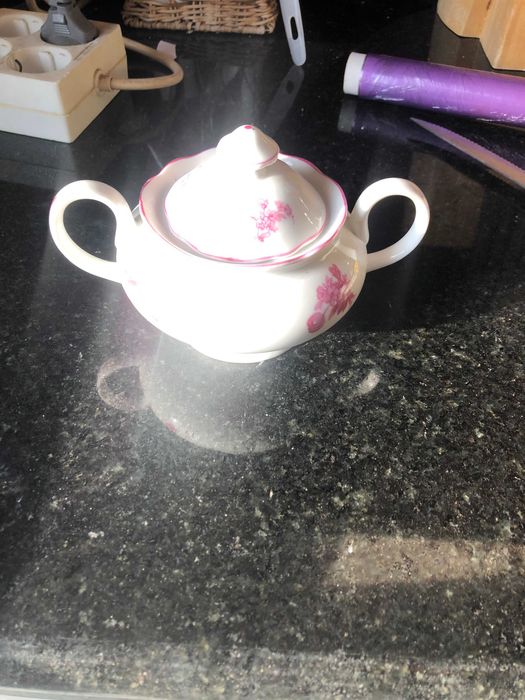 acucareiro vista alegre branco com flores rosas