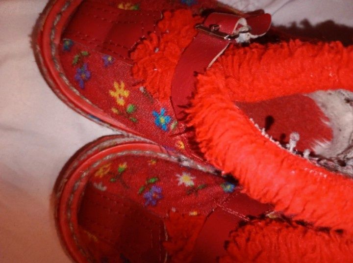 Wyższe cieplejsze kapcie