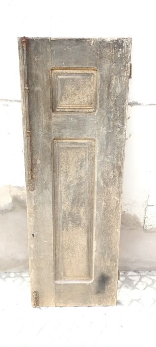 Portada em madeira antiga para decoração