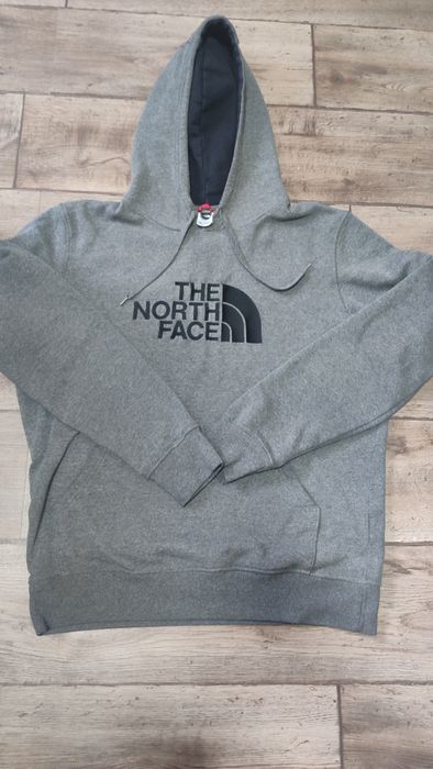 Продам  кофту TNF  серого цвета