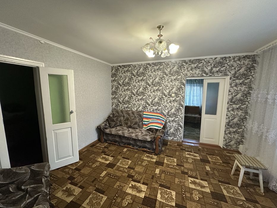 Продаж будинок (півбудинку) м. Старокостянтинів в центрі