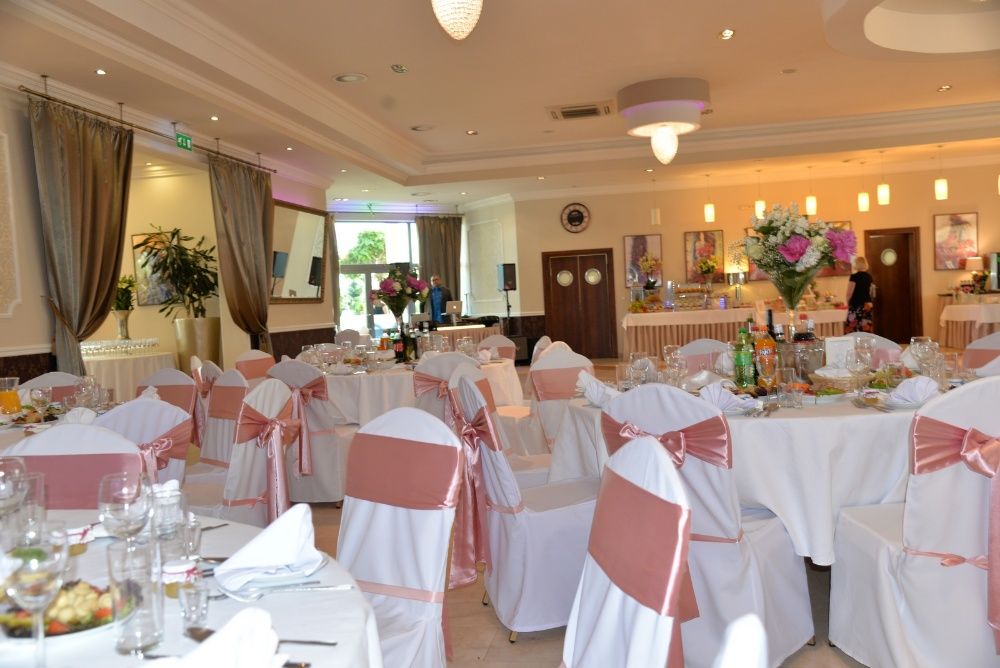 Avilla -  Sala Weselna Komunia Chrzest Konsolacje Warszawa Bemowo