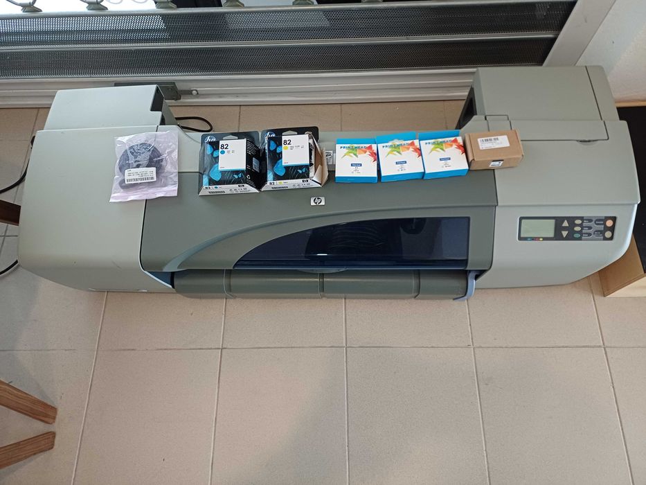 Vende-se Plotter HP Designjet 500 Plus 24”