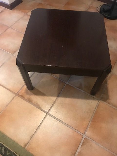 Mesa de Centro em Mogno