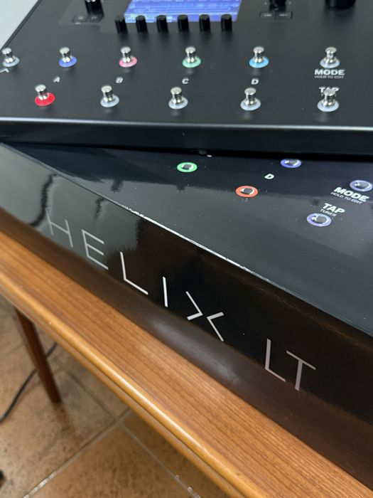 Pedaleira Line 6 Helix LT