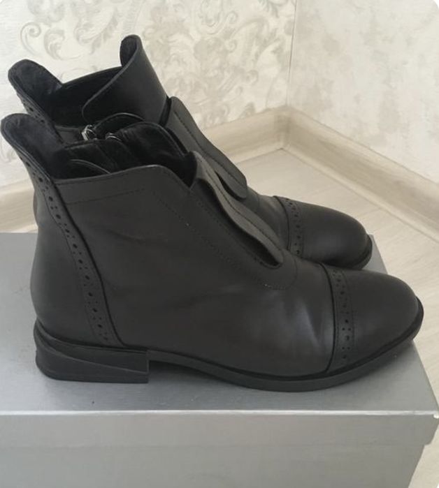 Напівчобітки ботинки шкіра 39р