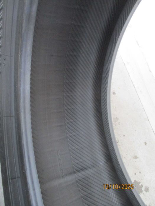 1x 205/55R16 Yokohama BluEarth 4S 7,6mm 23r.