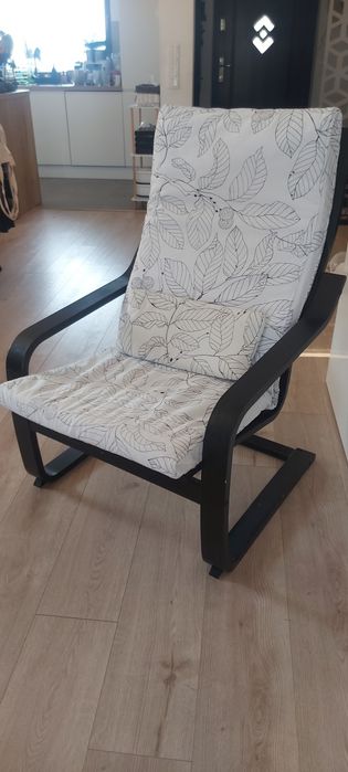 Fotel poang lekko bujany