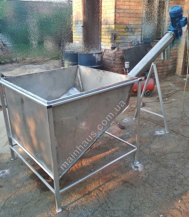 Koнвeep зерновий шнек Hepж навантажувач шнековий з бункером для борошн