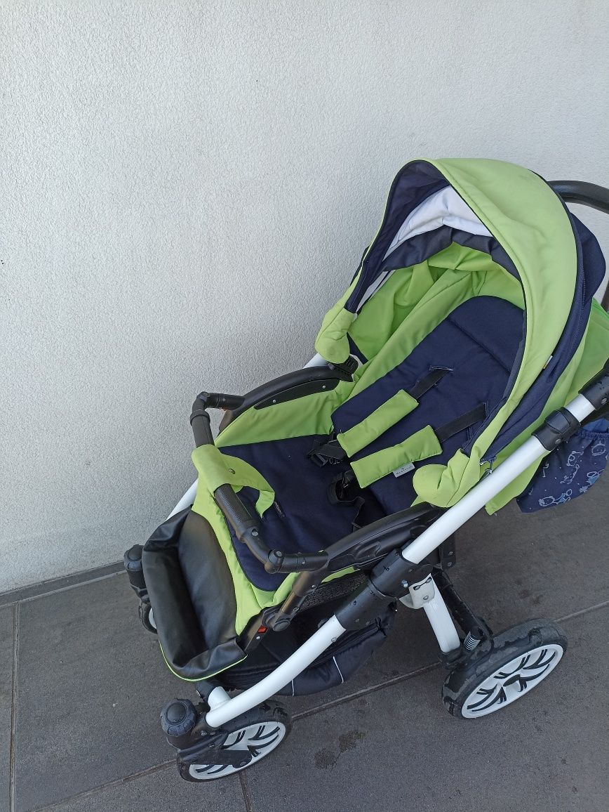 Wózek 3/1 Bebetto Holland z fotelikiem maxi Cosi