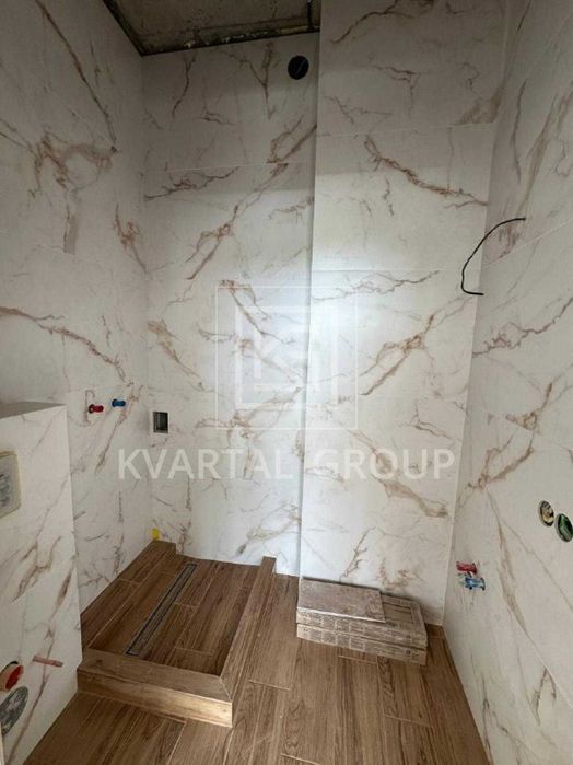 БЕЗ КОМІСІЇ! 2 кімнатна ВЕЛИКА квартира. ЦЕНТРАЛЬНИЙ парк. Сертифікат