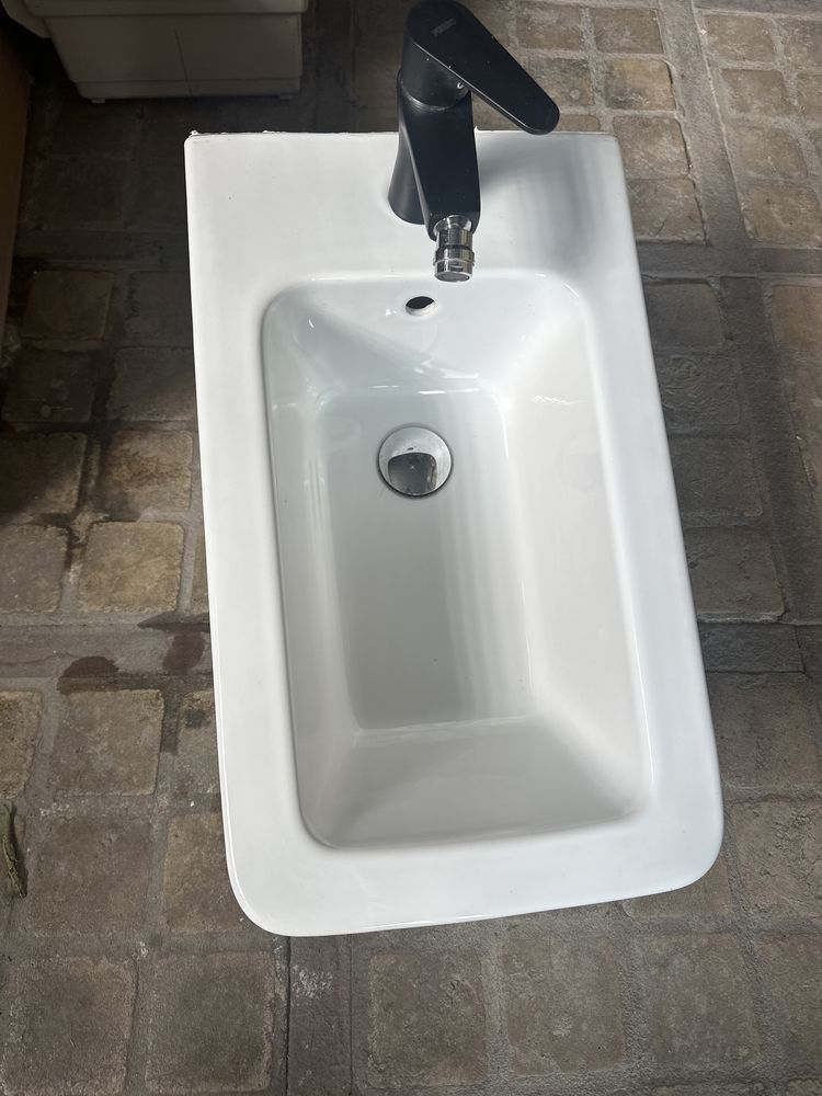 Bidet Catalano z baterią