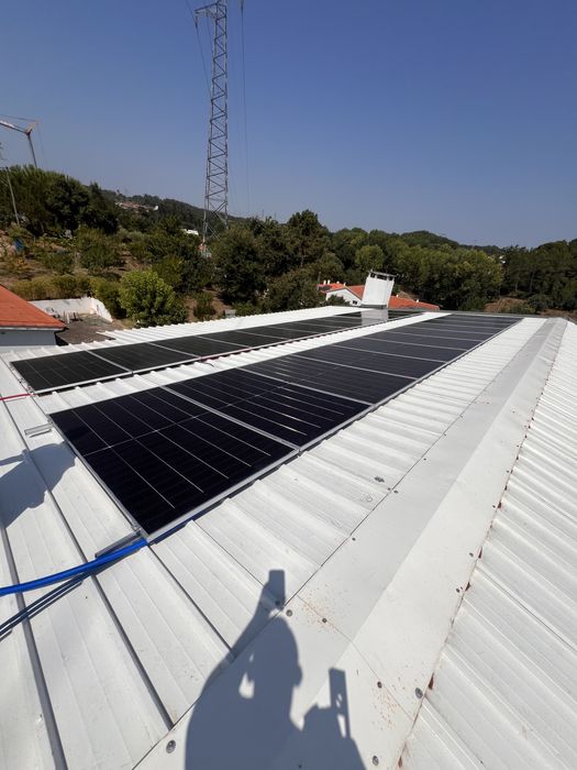 ELETRICISTA. Trabalhos Residenciais e Outros.