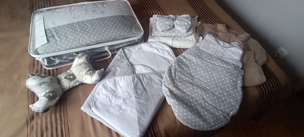 Zestaw dla maluszka (pościel, ochraniacz, śpiworek, becik)