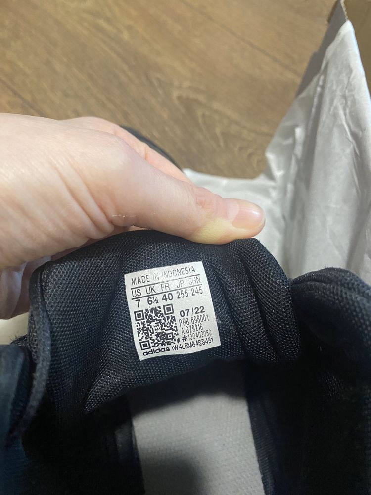 Adidas ботинки(подросток)
