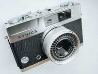 Konica EE Matic S, 40 мм 1:2,8 Konishiroku: вдосконалений далекомір