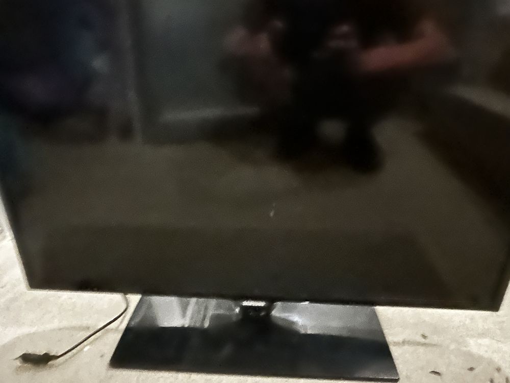 Telewizor Samsung uszkodzony