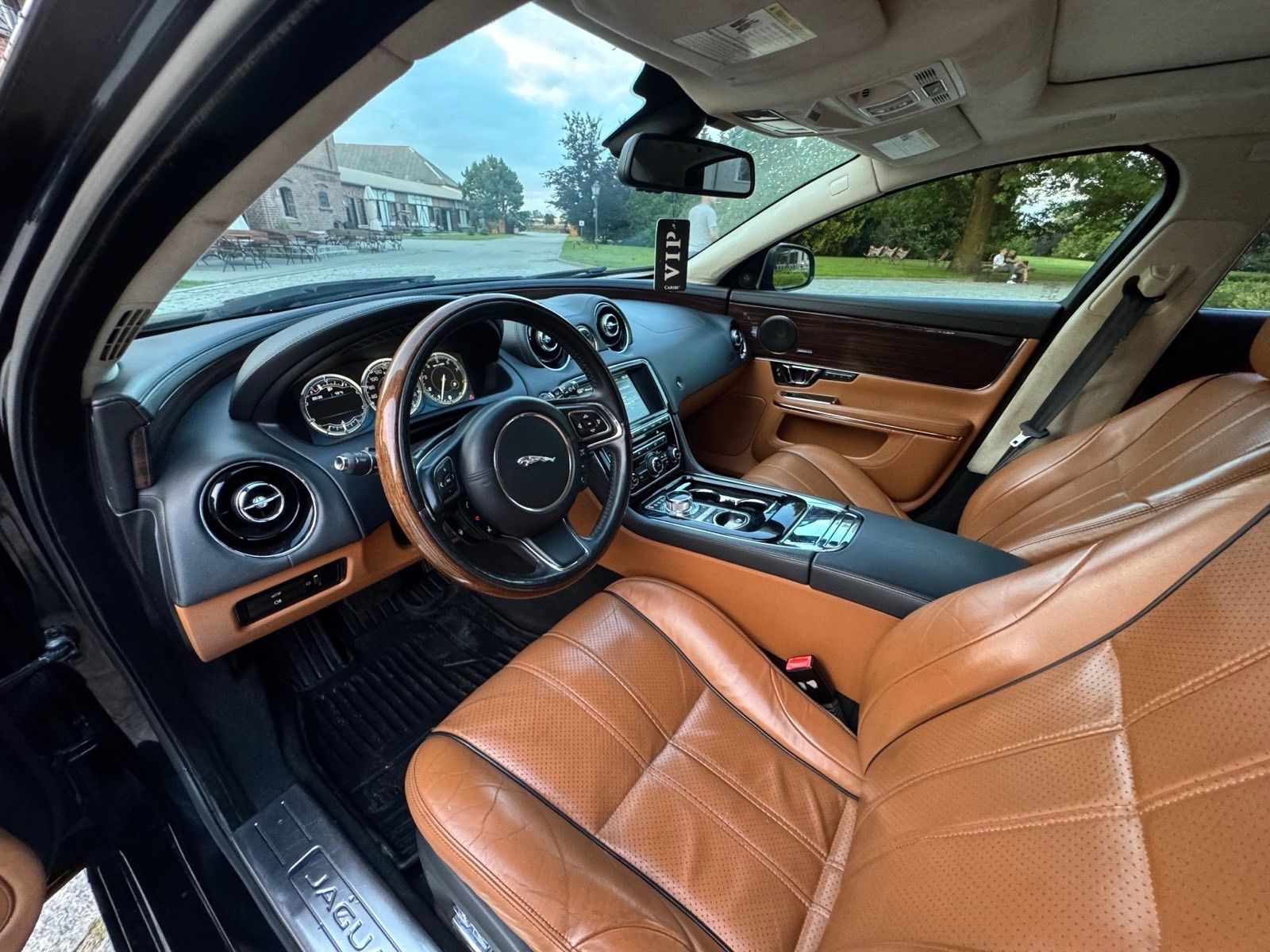 Jaguar XJ 2015r Long Portfolio 3.0T 340km 4x4 Max Opcja Stan Idealny Zamiana