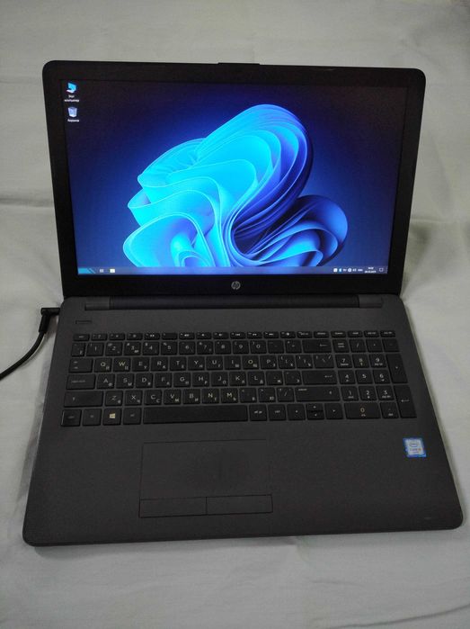 Мощный HP Full HD i3-6006u 12Gb ddr4 ssd m.2 128gb